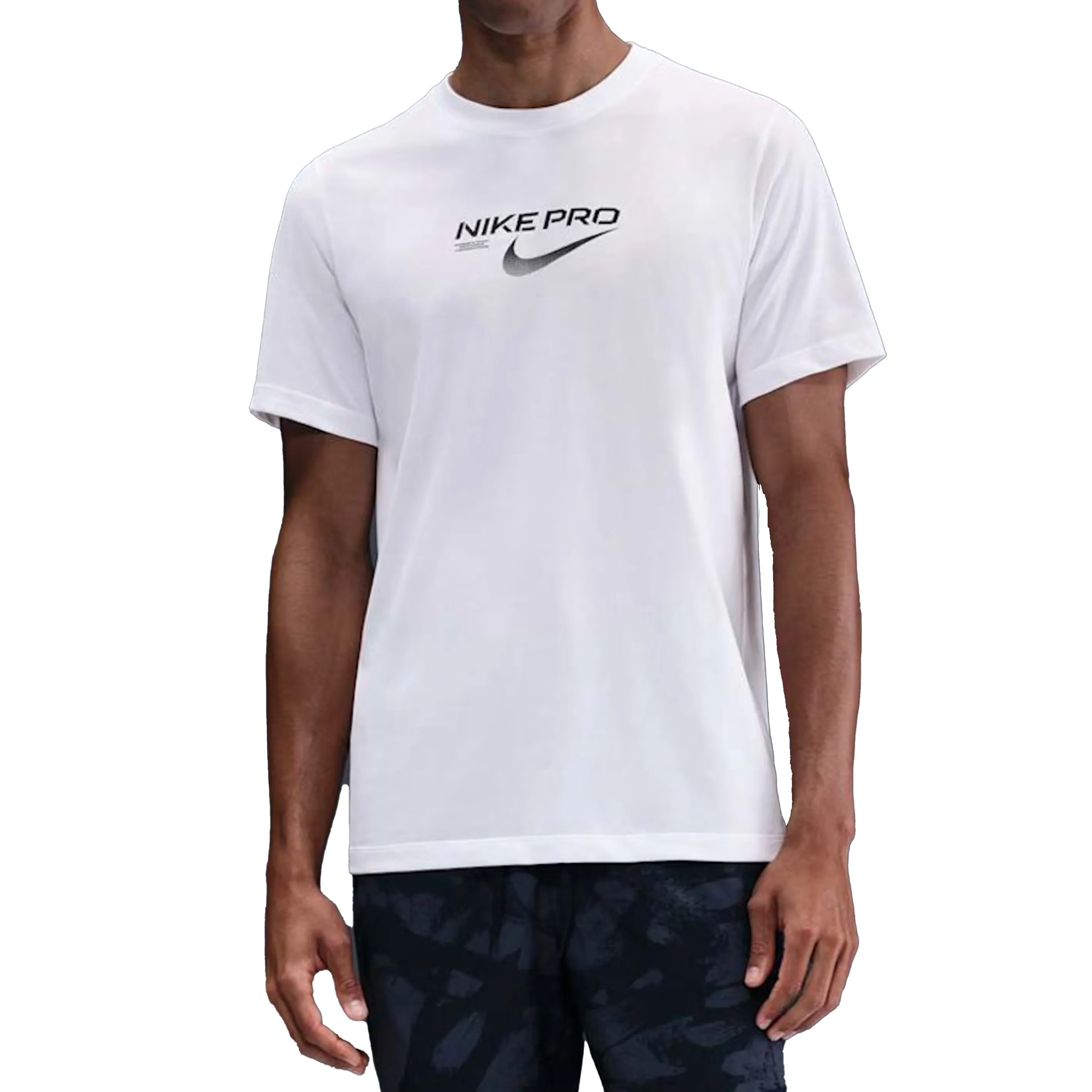 Camiseta Nike Pro Training masculina branca vista frontal com logo preto